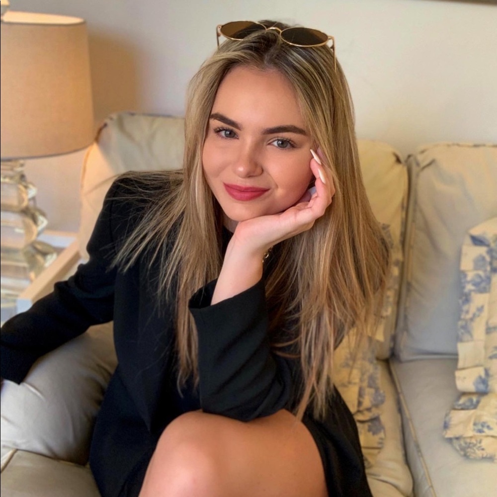 Meet your Posher, Allyson